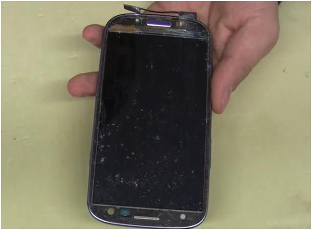 Замена сенсорных кнопок на мобильном телефоне Samsung Galaxy S3 GT I9300. Замена сенсорных кнопок на мобильном телефоне Samsung Galaxy S3 GT I9300.